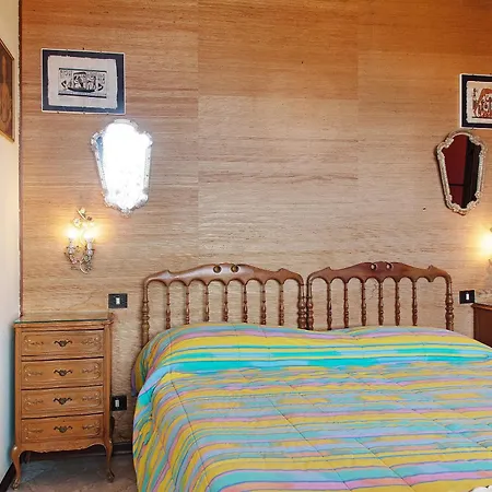 Apartmán L'attico Con Terrazza Vista Laveno-Mombello