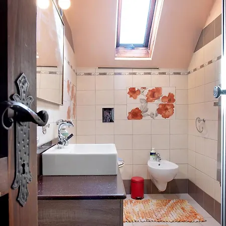 Apartmán L'attico Con Terrazza Vista Laveno-Mombello