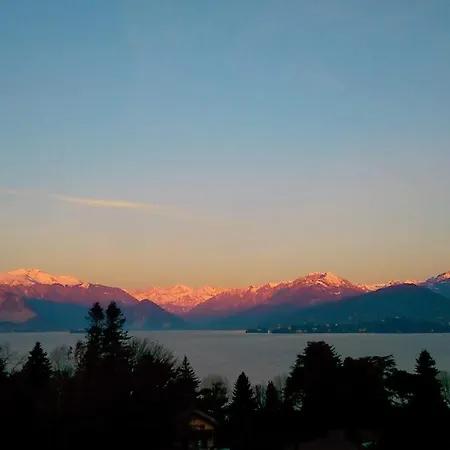 Apartmán L'attico Con Terrazza Vista Laveno-Mombello